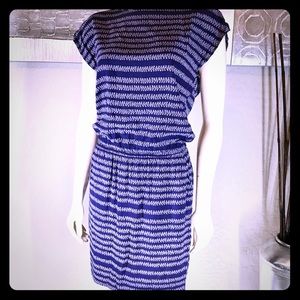 🛍3 FOR $25- GAP- GATHERED WAISTLINE DRESS